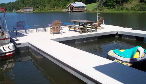 Aluminum boat docks